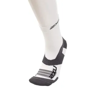 2XU Vectr Ultralight Crew Unisex Running Socks (White/Grey)