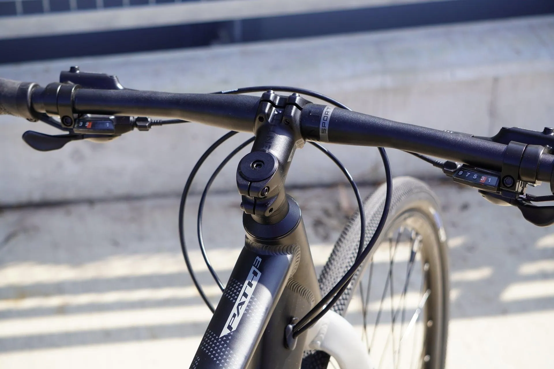 Polygon Path 3 (Black)