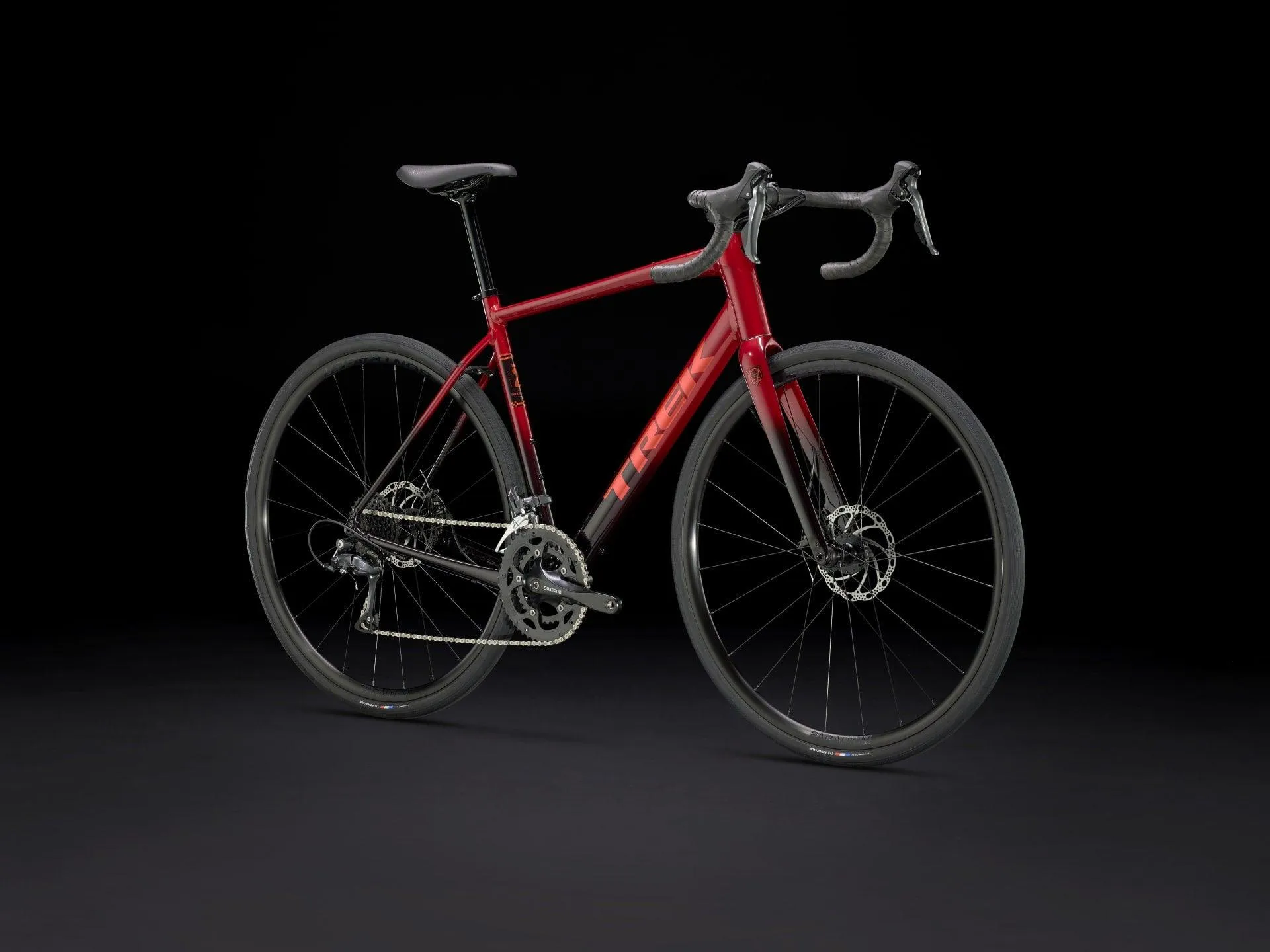 Trek Domane AL 2 Gen 4 (Dark Carmine Fade)